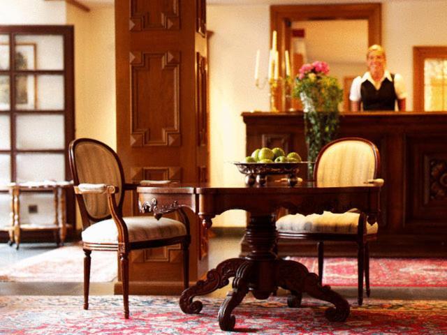 Hotel Und Restaurant Burg Schnellenberg Attendorn Esterno foto