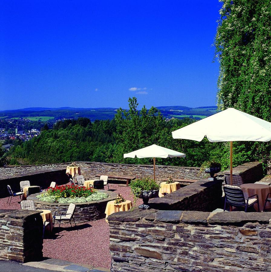 Hotel Und Restaurant Burg Schnellenberg Attendorn Esterno foto