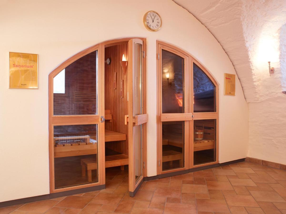 Hotel Und Restaurant Burg Schnellenberg Attendorn Esterno foto
